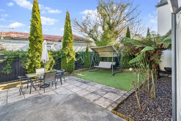 Photo of property in 2/44 London Street, Richmond, Christchurch, 8013