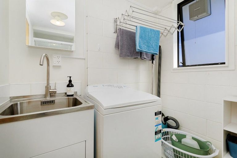 Photo of property in 7/4 Derby Street, Mount Victoria, Wellington, 6011