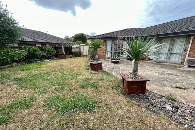 Photo of property in 9 Lake Panorama Drive, Henderson, Auckland, 0612