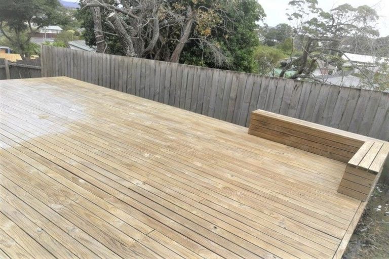 Photo of property in 10a Marie Crescent, Te Atatu South, Auckland, 0610