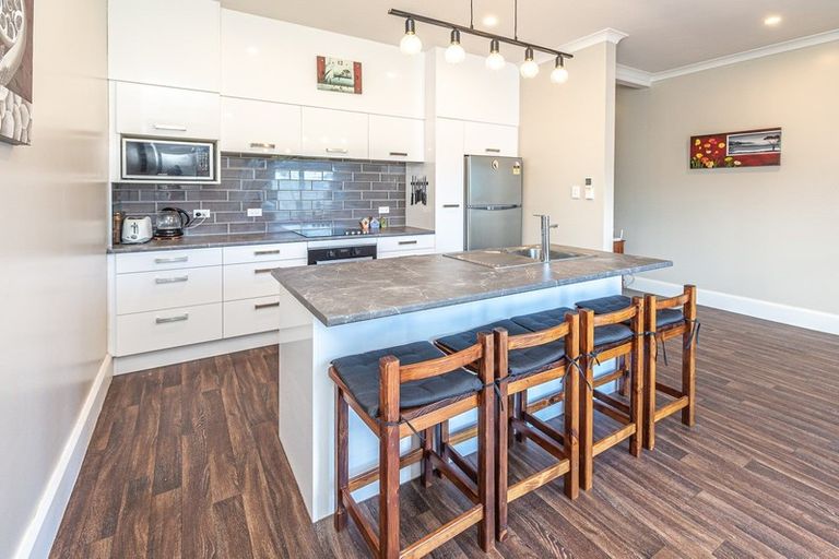 Photo of property in 6 Central Avenue, Gonville, Whanganui, 4501