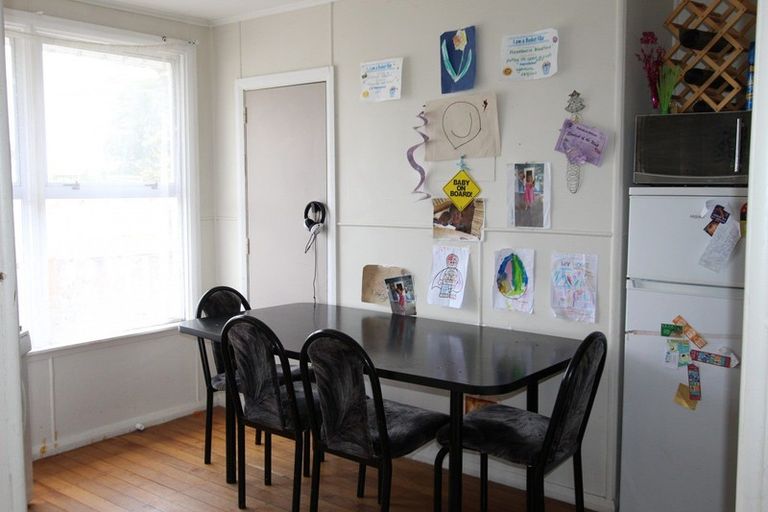 Photo of property in 24 Wilson Street, Pahiatua, 4910