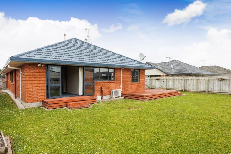 Photo of property in 38 Parnell Heights Drive, Kelvin Grove, Palmerston North, 4414