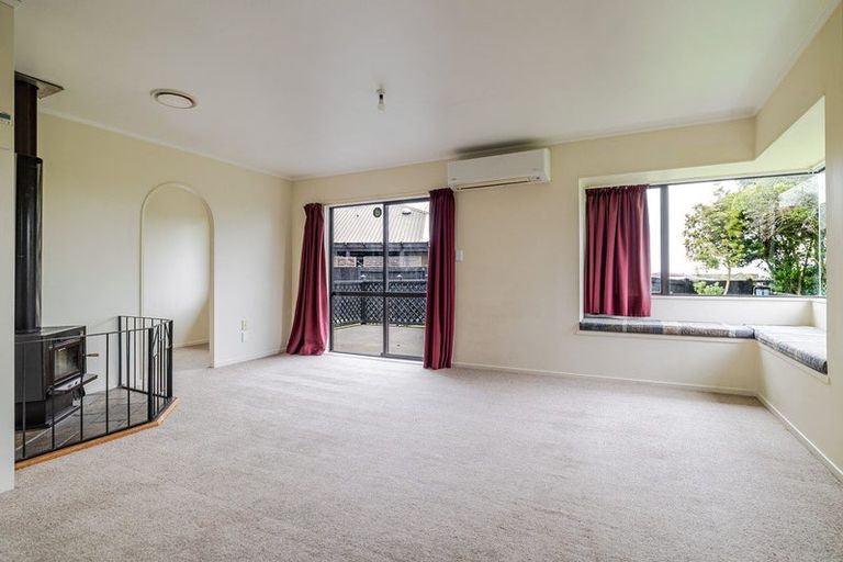 Photo of property in 136 Kelvin Grove Road, Kelvin Grove, Palmerston North, 4414