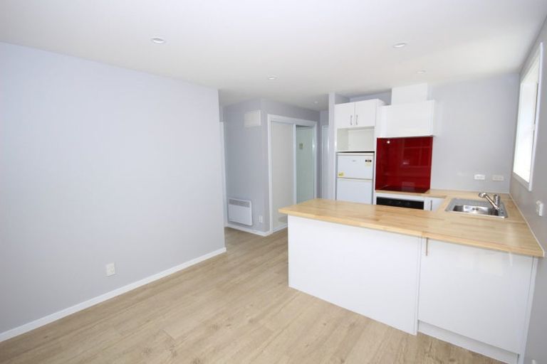 Photo of property in 2/36 Roxburgh Street, Mount Victoria, Wellington, 6011