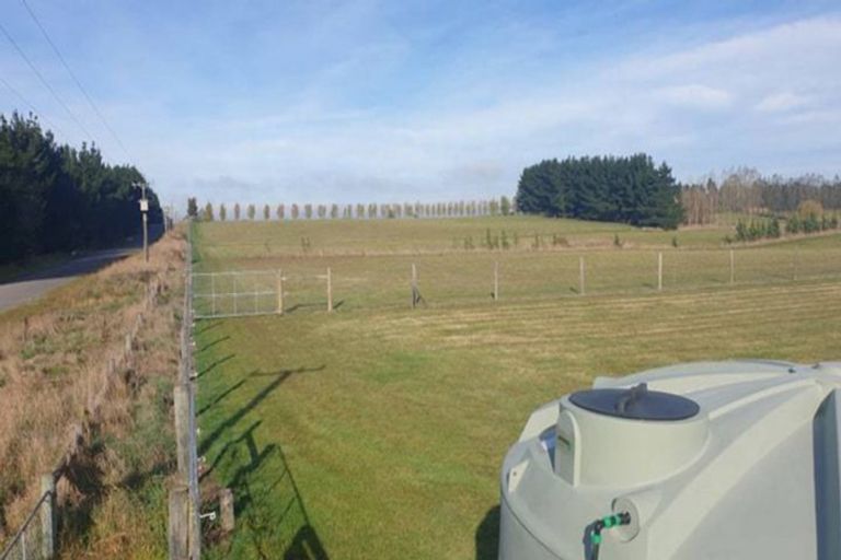 Photo of property in 135 Davis Road, Cust, 7471