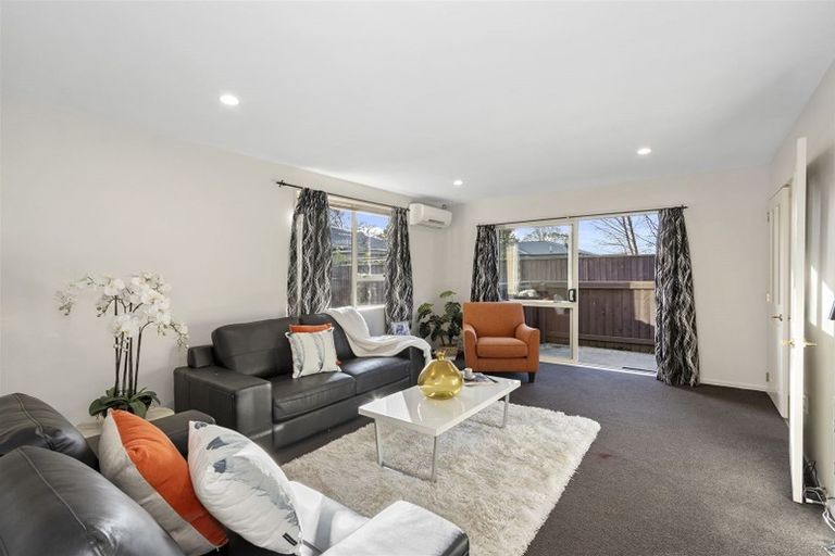 Photo of property in 2/264 Hills Road, Mairehau, Christchurch, 8013