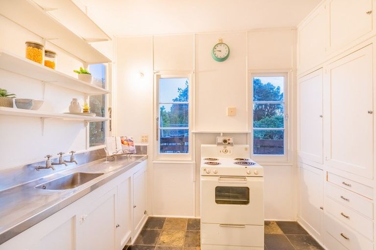 Photo of property in 14 Manly Street, Paraparaumu Beach, Paraparaumu, 5032