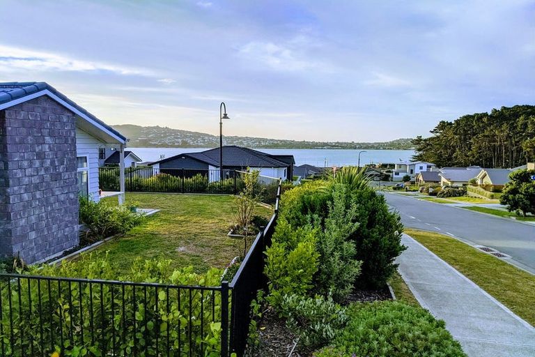 Photo of property in 12 Ken Douglas Drive, Aotea, Porirua, 5024