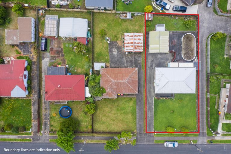 Photo of property in 16 Boundary Road, Clover Park, Auckland, 2019
