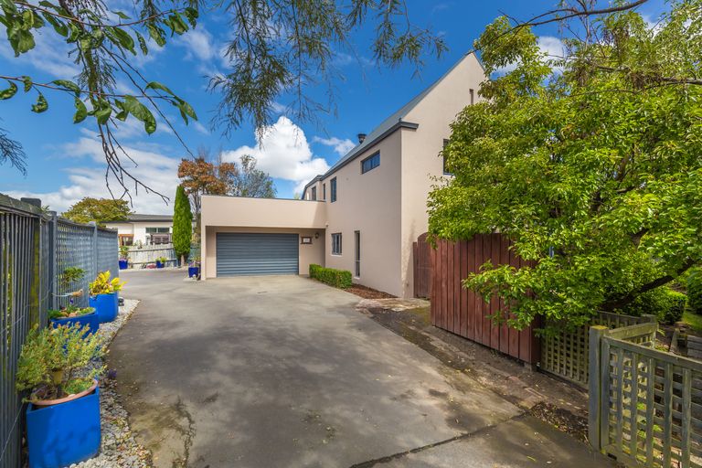 Photo of property in 128a Mcfaddens Road, St Albans, Christchurch, 8052