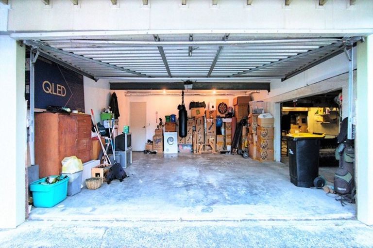 Photo of property in 308 Main Road, Tawa, Wellington, 5028