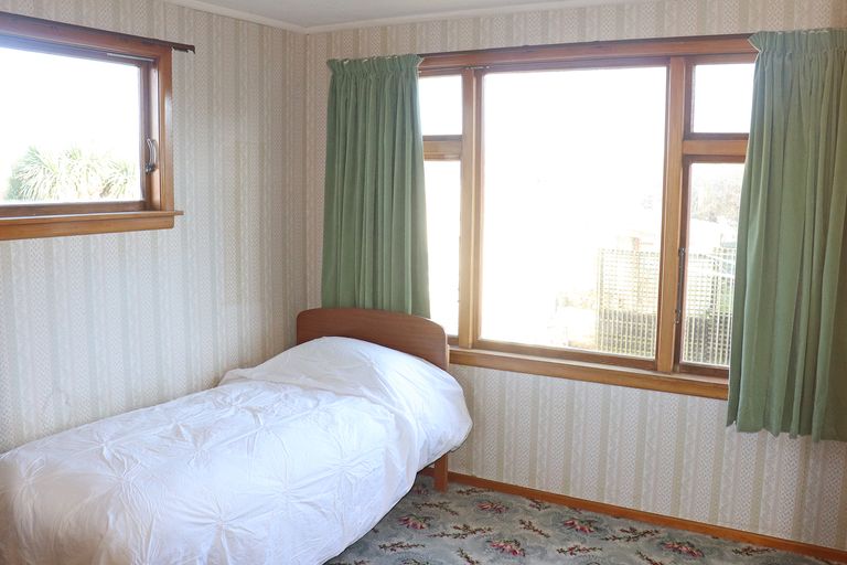 Photo of property in 30 Awamoa Road, Holmes Hill, Oamaru, 9401