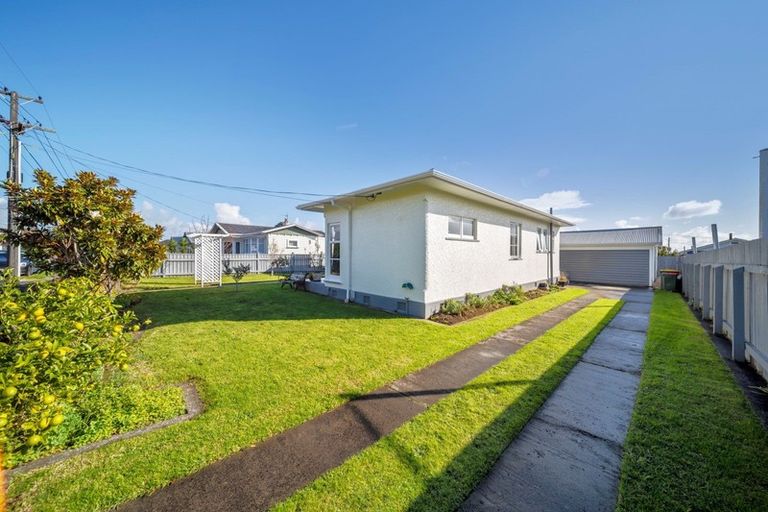 Photo of property in 13 Hori Street, Vogeltown, New Plymouth, 4310