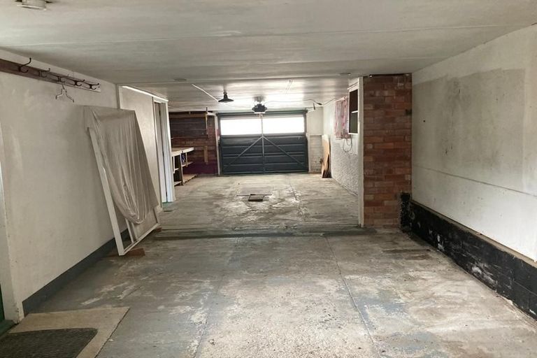 Photo of property in 127 Ridge Road, Howick, Auckland, 2014