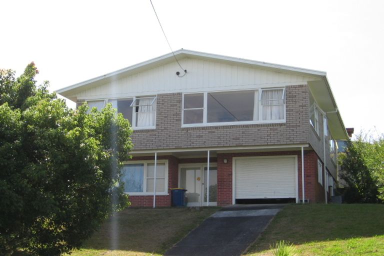 Photo of property in 10 City View Terrace, Birkenhead, Auckland, 0626