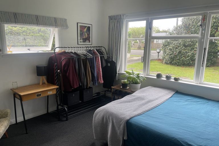 Photo of property in 13 Sussex Street, Levin, 5510