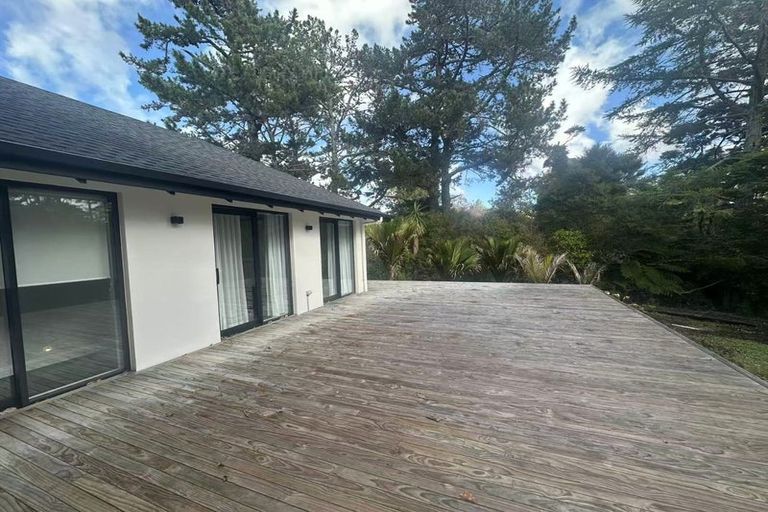 Photo of property in 49a Churchouse Road, Greenhithe, Auckland, 0632