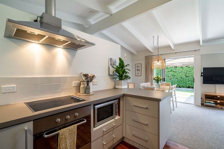 Photo of property in 1/52 Norwood Road, Bayswater, Auckland, 0622