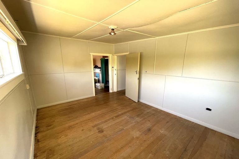 Photo of property in 11 Halsey Street, Clinton, 9534