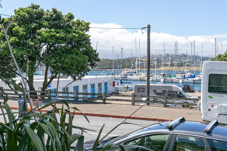 Photo of property in 500 Evans Bay Parade, Hataitai, Wellington, 6021