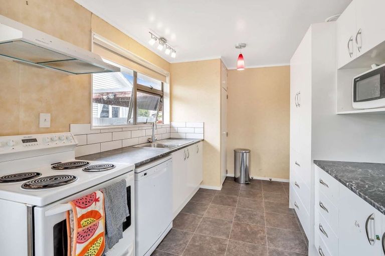 Photo of property in 13 Mccorkindale Street, Feilding, 4702