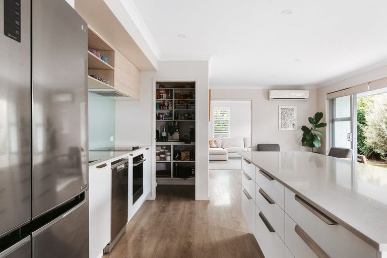 Photo of property in 6 Lakeside Terrace, Omokoroa, 3114