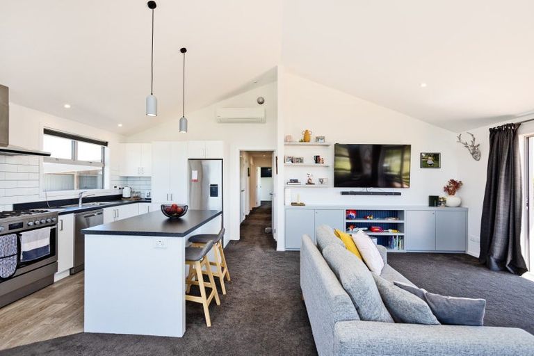 Photo of property in 12 Dowling Road, Longbush, Invercargill, 9871