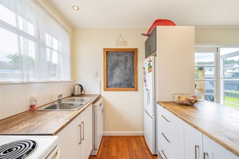 Photo of property in 12 Benge Crescent, Clouston Park, Upper Hutt, 5018