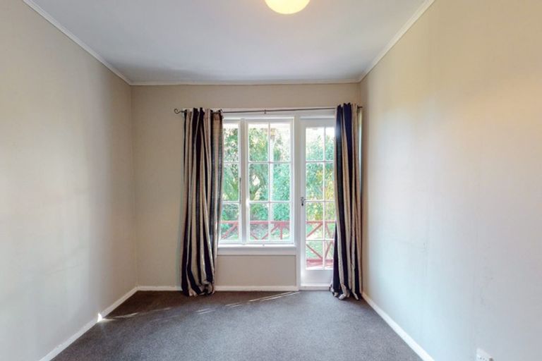 Photo of property in 1009 High Street, Avalon, Lower Hutt, 5011