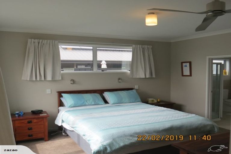 Photo of property in 2 Donald Place, Frimley, Hastings, 4120