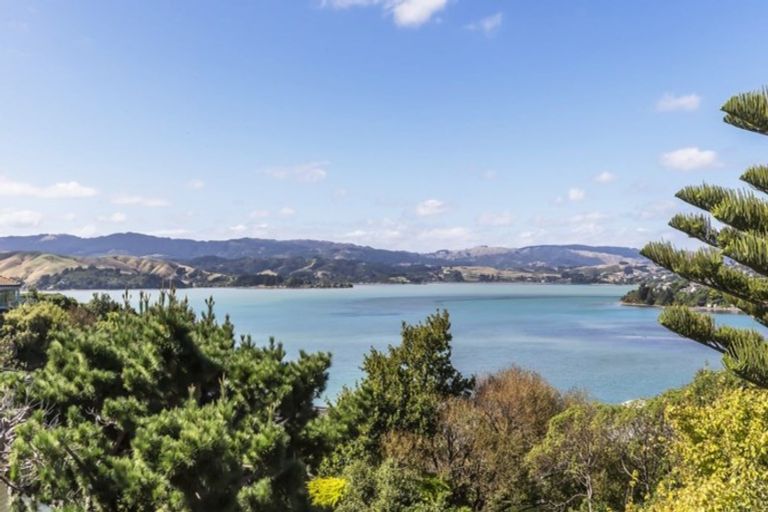 Photo of property in 30 Mana View Road, Paremata, Porirua, 5026