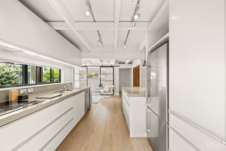 Photo of property in 32 Saint Columbans Grove, Boulcott, Lower Hutt, 5010