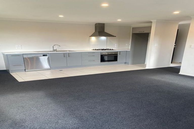 Photo of property in 8b Mistry Place, Harrowfield, Hamilton, 3210