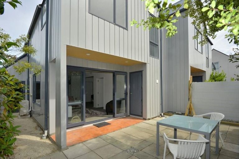 Photo of property in 2/50 Ely Street, Christchurch Central, Christchurch, 8013