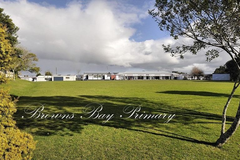 Photo of property in 692 Beach Road, Browns Bay, Auckland, 0630