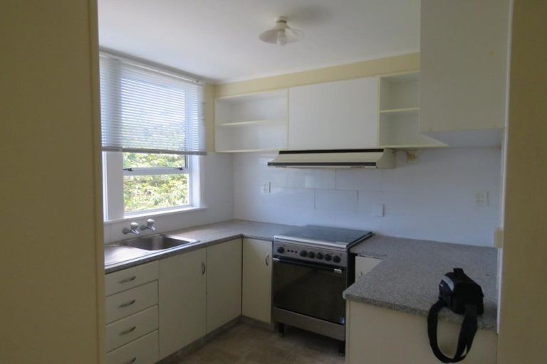 Photo of property in 19 Cook Street, Marfell, New Plymouth, 4310