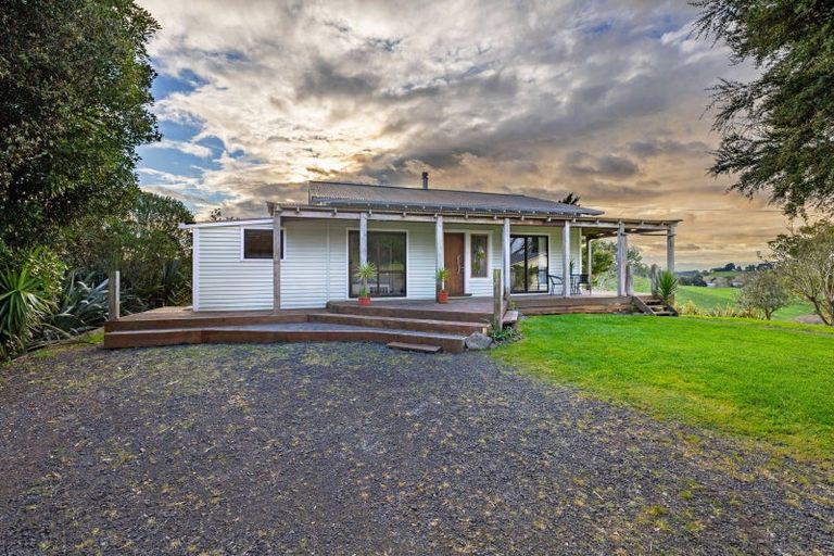 Photo of property in 98a Houchen Road, Raglan, 3295