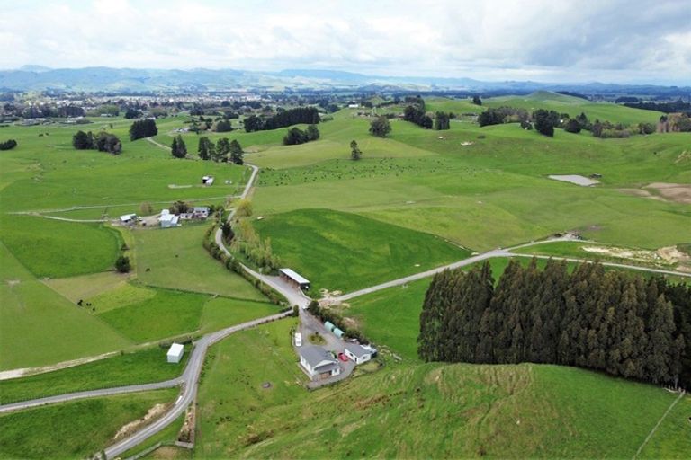 Photo of property in 114 Glengarry Road, Dannevirke, 4978