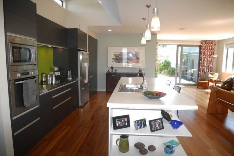 Photo of property in 22 Rauparaha Street, Waikanae Beach, Waikanae, 5036