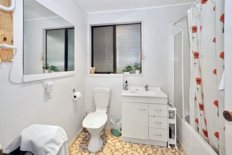 Photo of property in 11 George Street, Te Puke, 3119