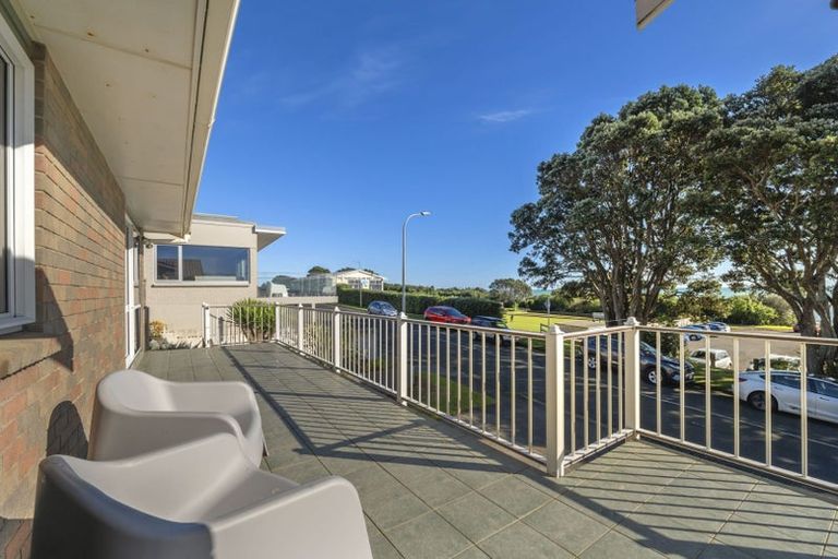 Photo of property in 2 Hobson Street, New Plymouth, 4312