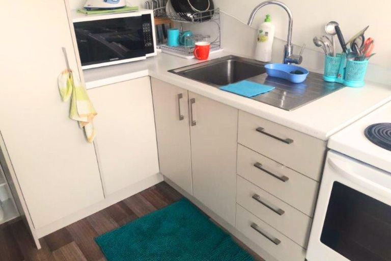 Photo of property in 2/504 Barbadoes Street, Edgeware, Christchurch, 8013