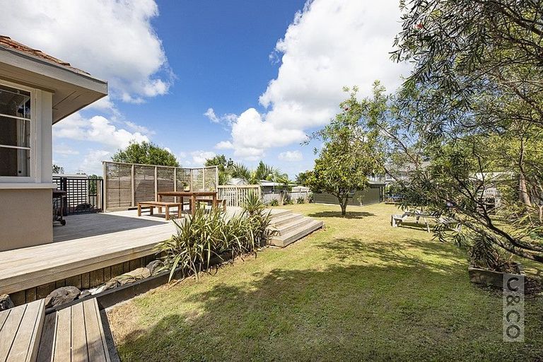 Photo of property in 41 Riverhead Road, Kumeu, 0810