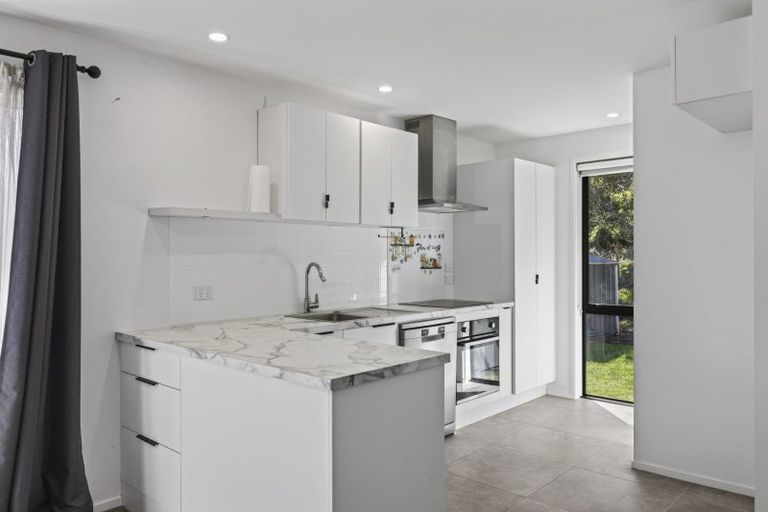 Photo of property in 6b Clerke Place, Marfell, New Plymouth, 4310