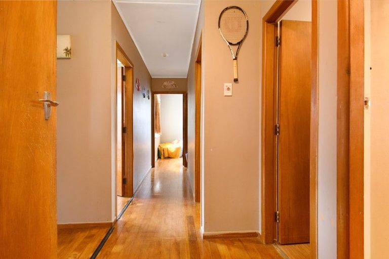 Photo of property in 63 Hepburn Road, Glendene, Auckland, 0602