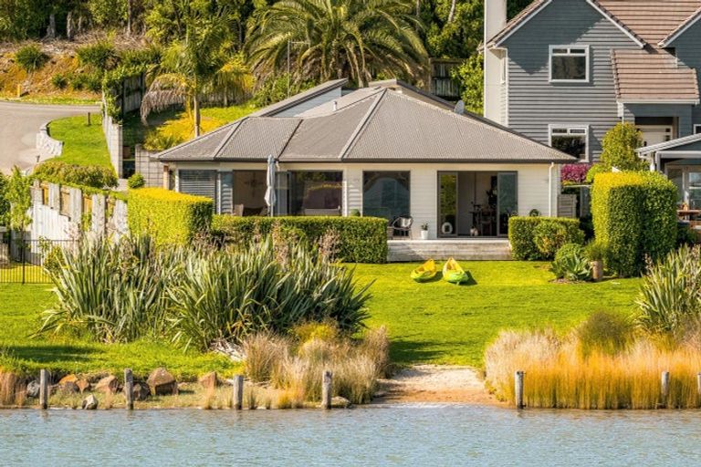 Photo of property in 35 Ebbtide Way, Maungatapu, Tauranga, 3112