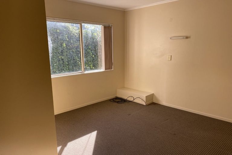 Photo of property in 2/78 Carlisle Road, Browns Bay, Auckland, 0632