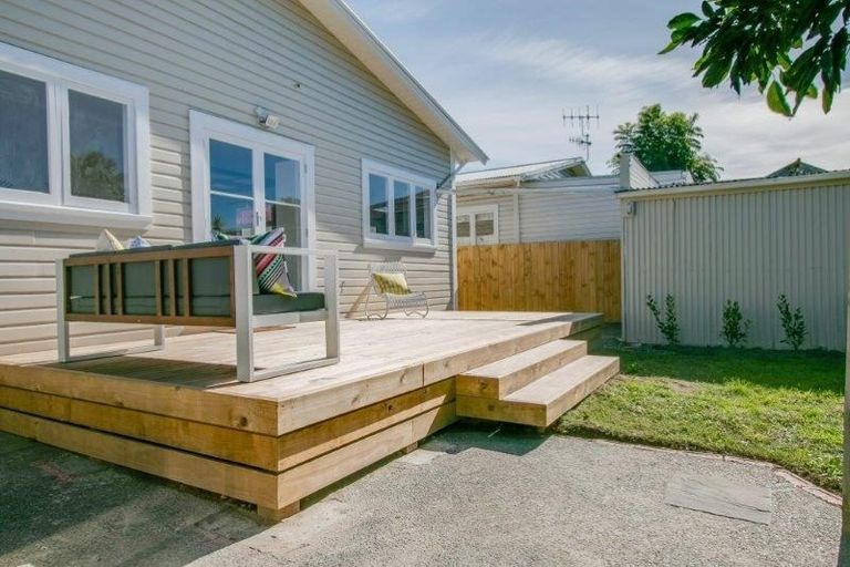 Photo of property in 231 Georges Drive, Napier South, Napier, 4110