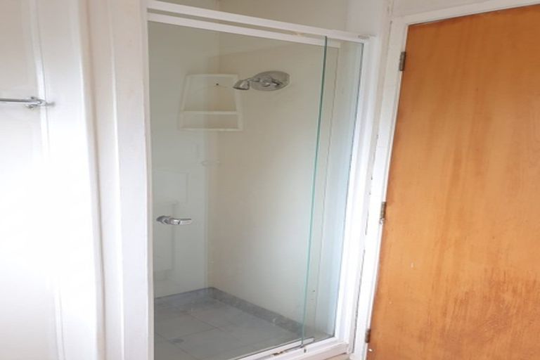 Photo of property in 19 Coey Place, Glen Eden, Auckland, 0602